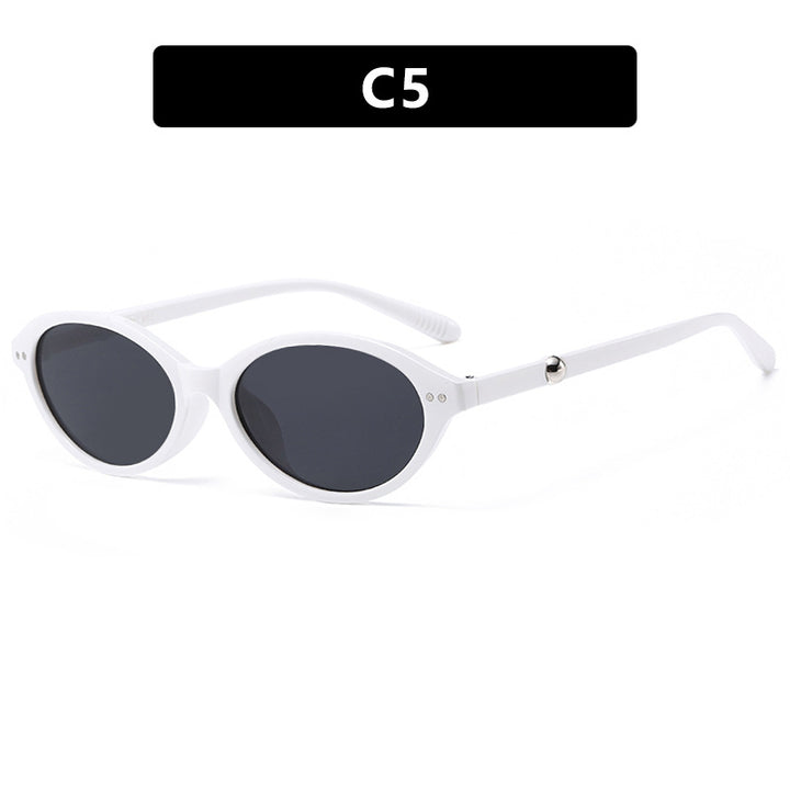 Women trendy sunglasses in oval design with UV protection Bowlift