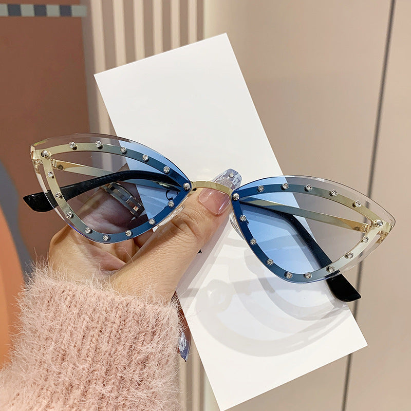 Women's Cat-Eye Sunglasses with Sparkling Crystal Accents Bowlift