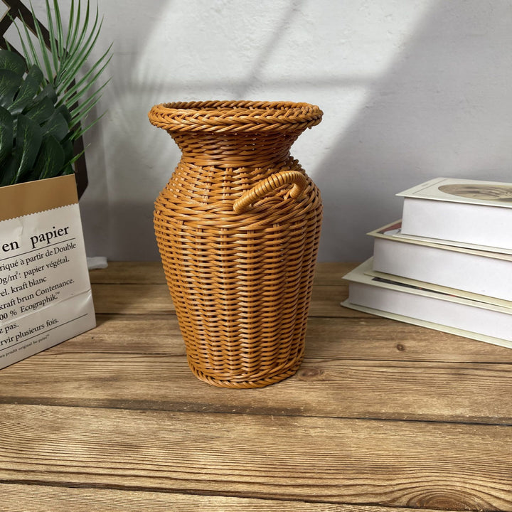 Ladies stylish woven decorative basket Bowlift