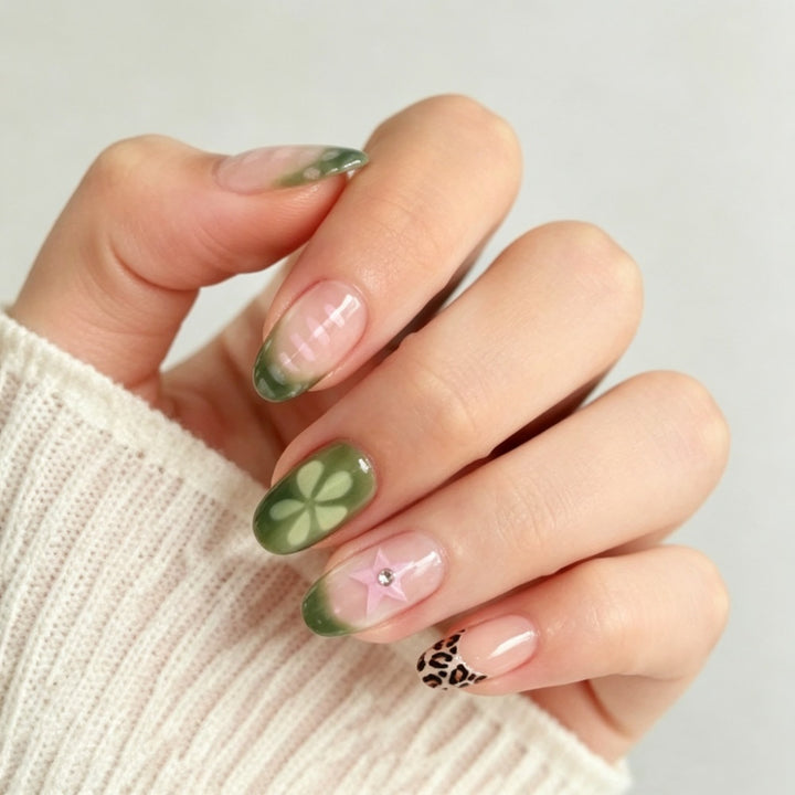 Artificial nails with modern geometric designs Bowlift