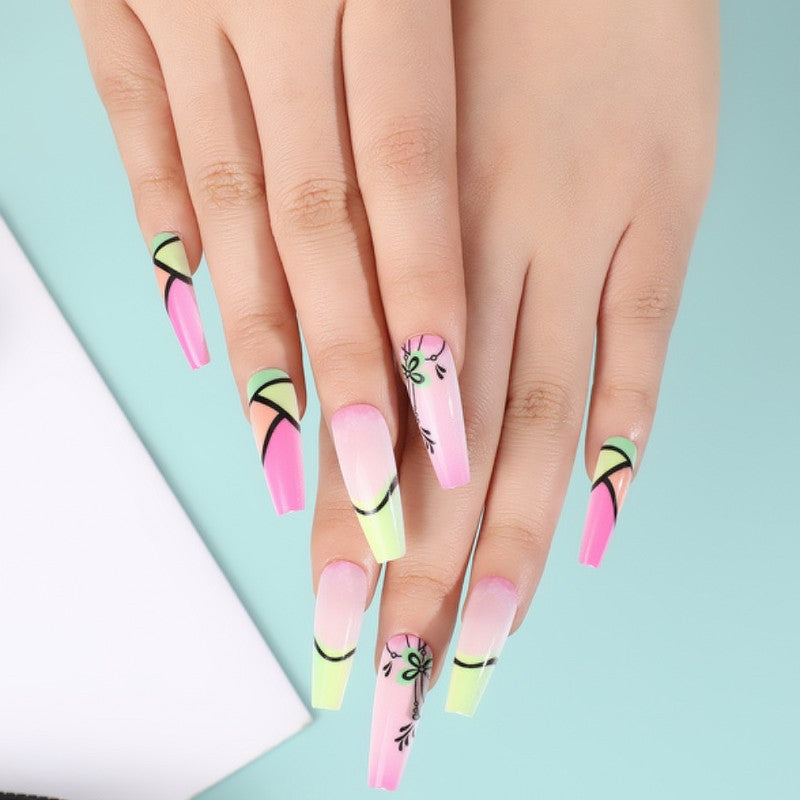 Creative artificial nails in modern design Bowlift