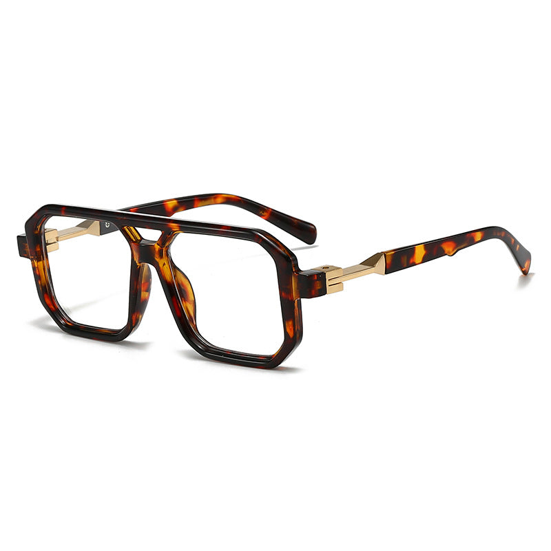 Ladies stylish oversized sunglasses with geometric frame Bowlift