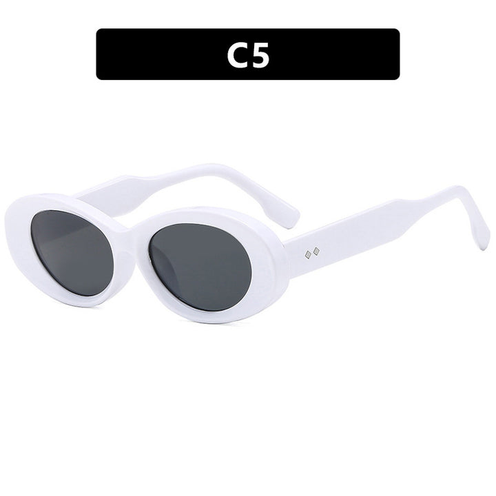Women's fashionable sunglasses in elegant retro style Bowlift