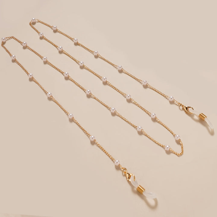 Elegant Beaded Eyewear Chain Bowlift