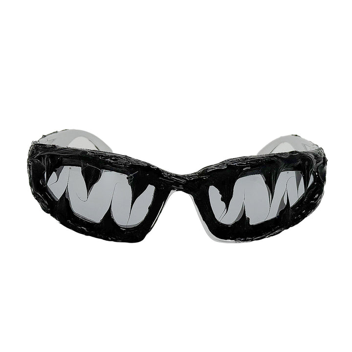 Women's stylishly cut sunglasses with unique frame Bowlift