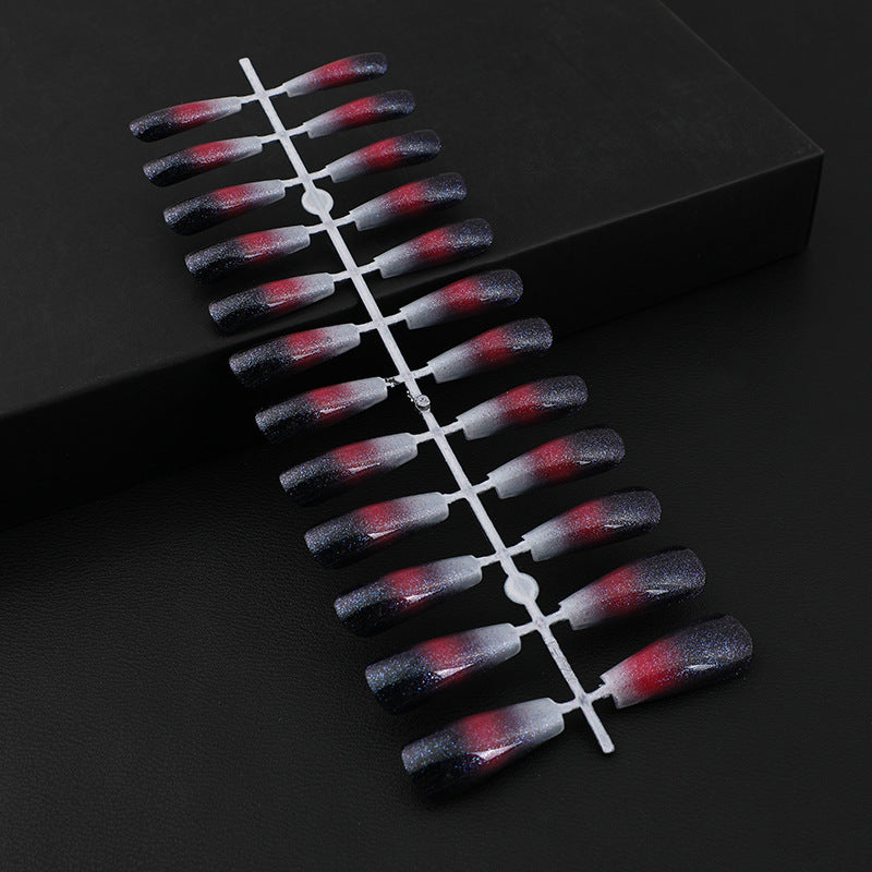 Glamorous artificial nails with gradient Bowlift