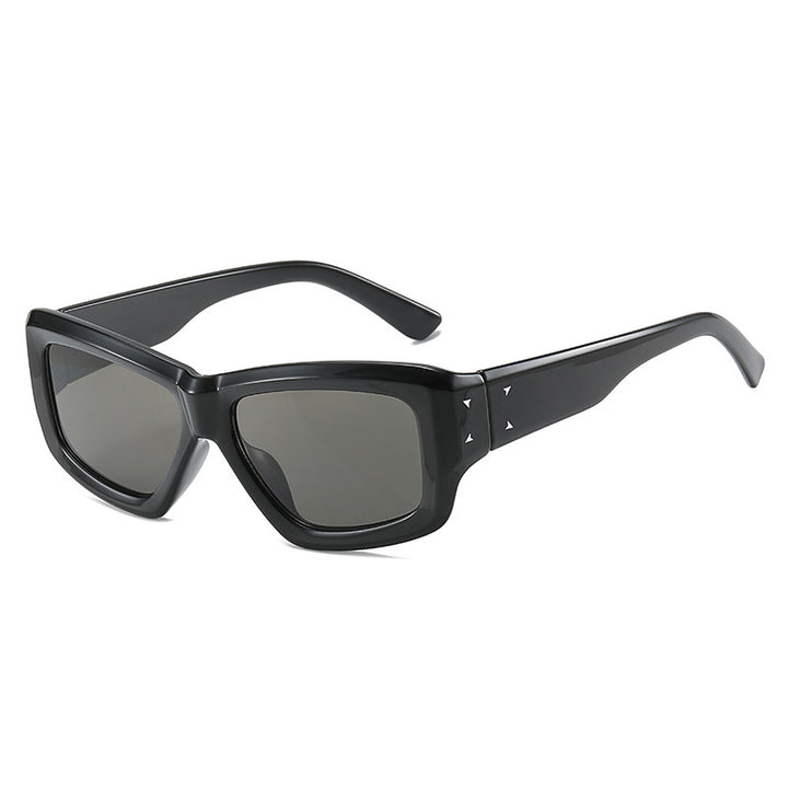 Fashion-Forward Oversized Angular Sunglasses Bowlift