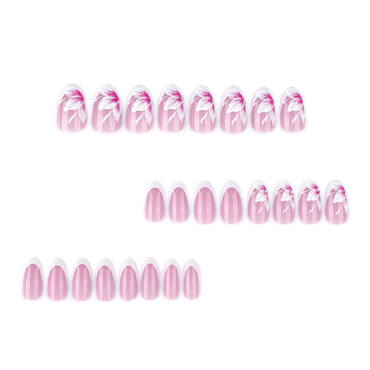 Elegant artificial nails with floral decorations Bowlift