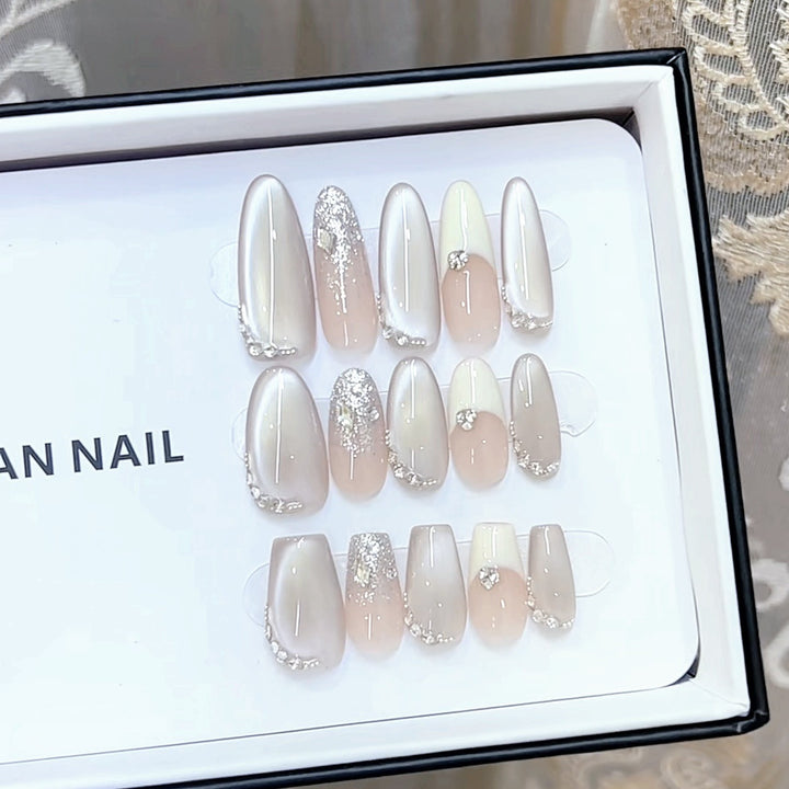 Elegant Press-On Nail Collection Bowlift