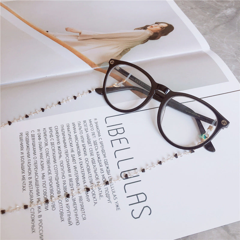 Charming Beaded Eyewear Chain Bowlift