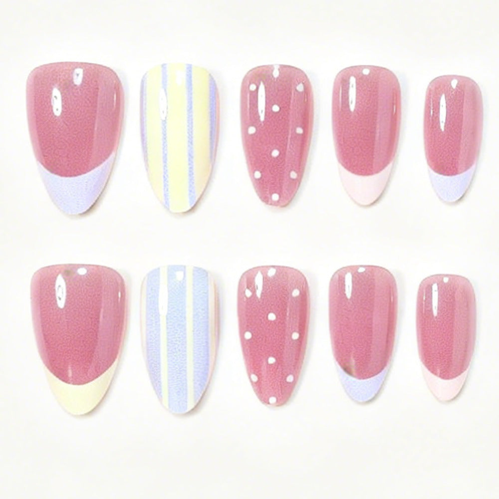 Artistic Press-On Nail Tips with Unique Patterns Bowlift