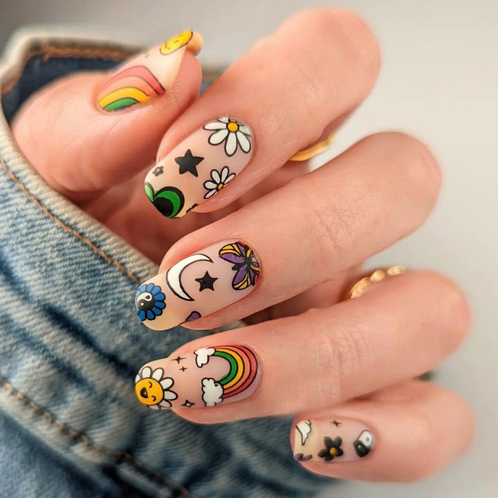 Artificial nail art with colorful motifs and creative decor Bowlift
