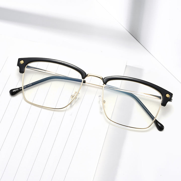 Ladies Designer Glasses with Eye-Catching Frame Bowlift