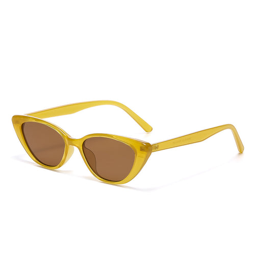 Retro-Inspired Cat Eye Sunglasses