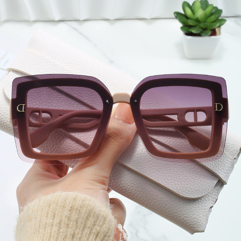 Ladies fashionable oversized sunglasses in geometric design Bowlift