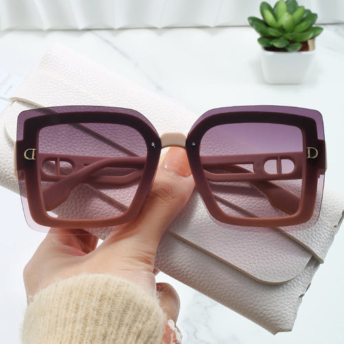Ladies fashionable oversized sunglasses in geometric design Bowlift