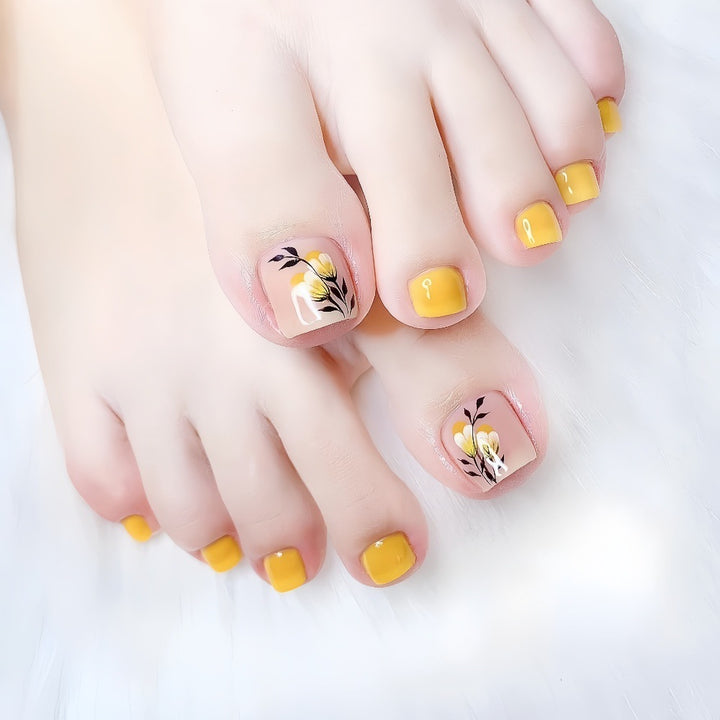Artificial nails in floral design with accessories Bowlift
