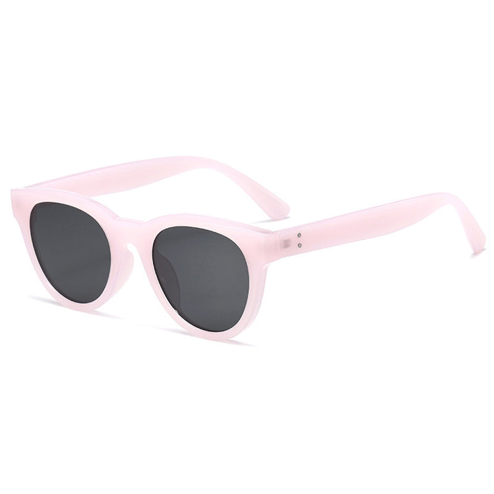 Women Fashionable Oversized Sunglasses in Elegant, Curved Design Bowlift