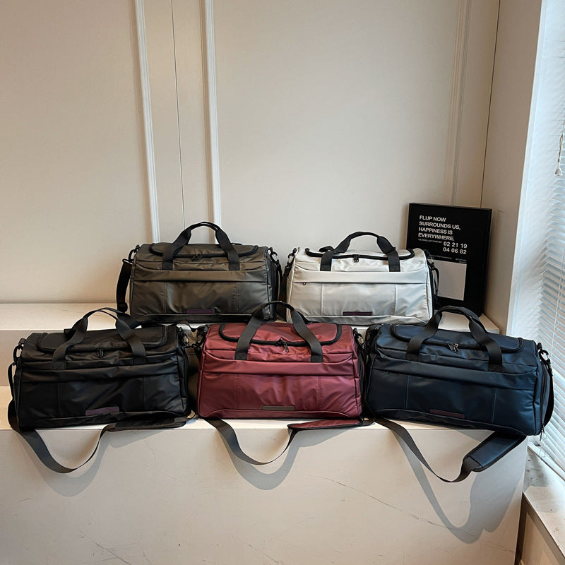 Spacious Multi-Compartment Travel Duffel Bowlift