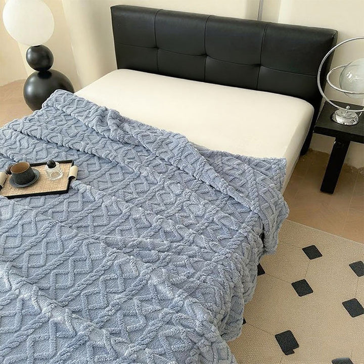Women Plush Bedspread with Textured Design Bowlift