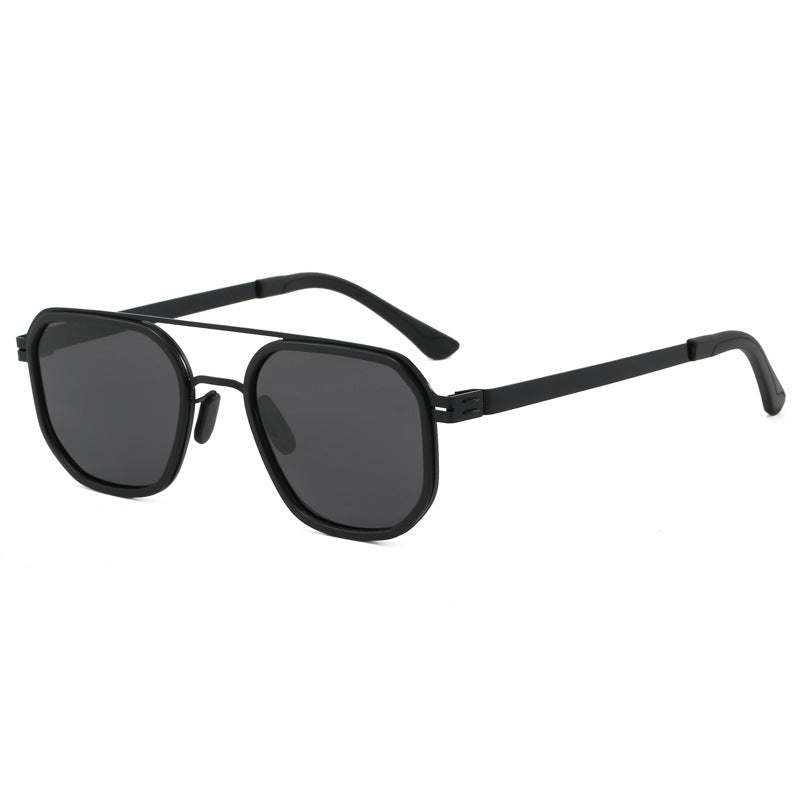 Ladies fashionable sunglasses in modern stylish design Bowlift