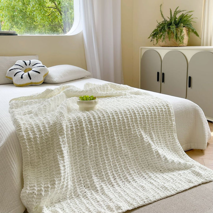 Women's Cozy Knit Blanket Bowlift