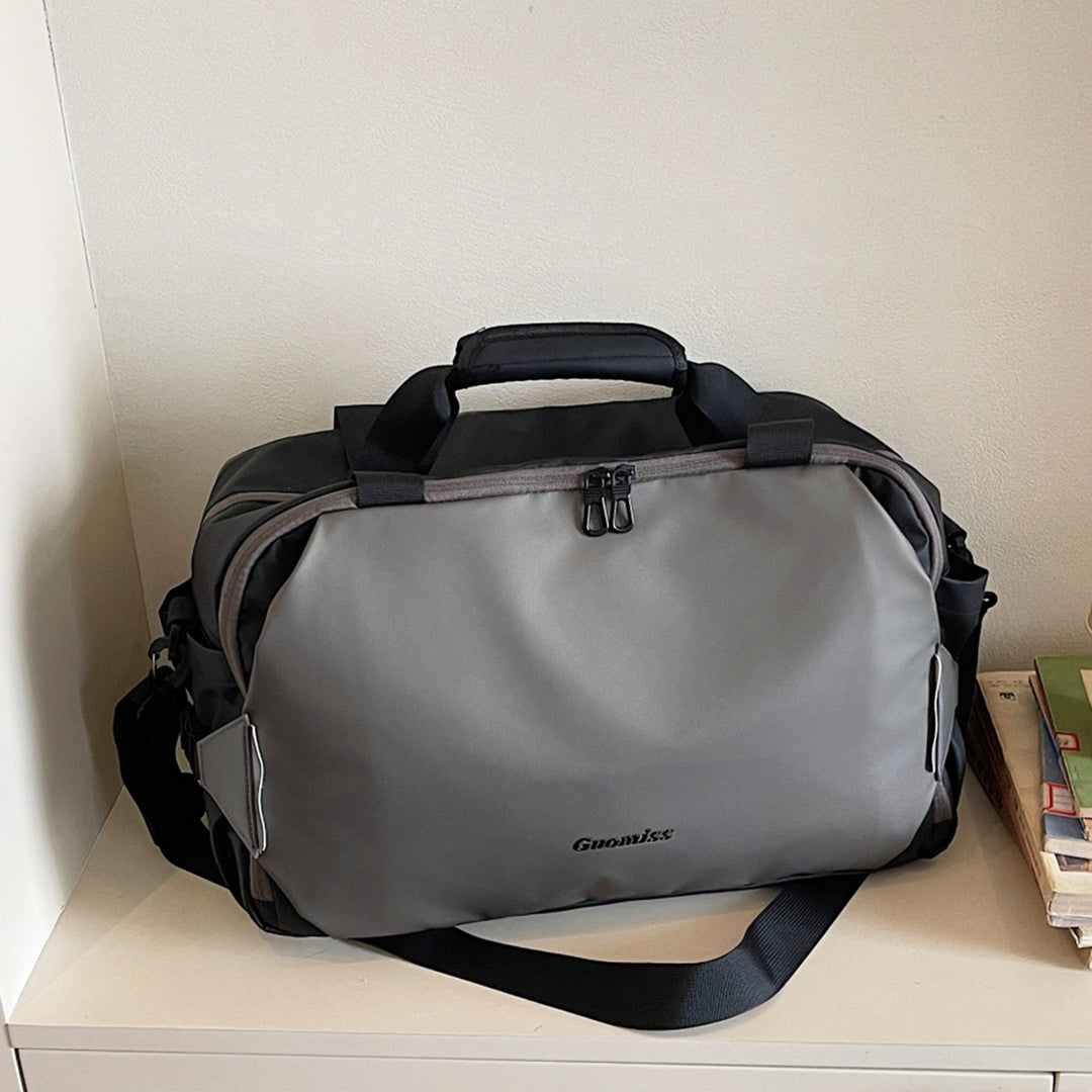 Versatile Water-Resistant Travel Duffle Bowlift