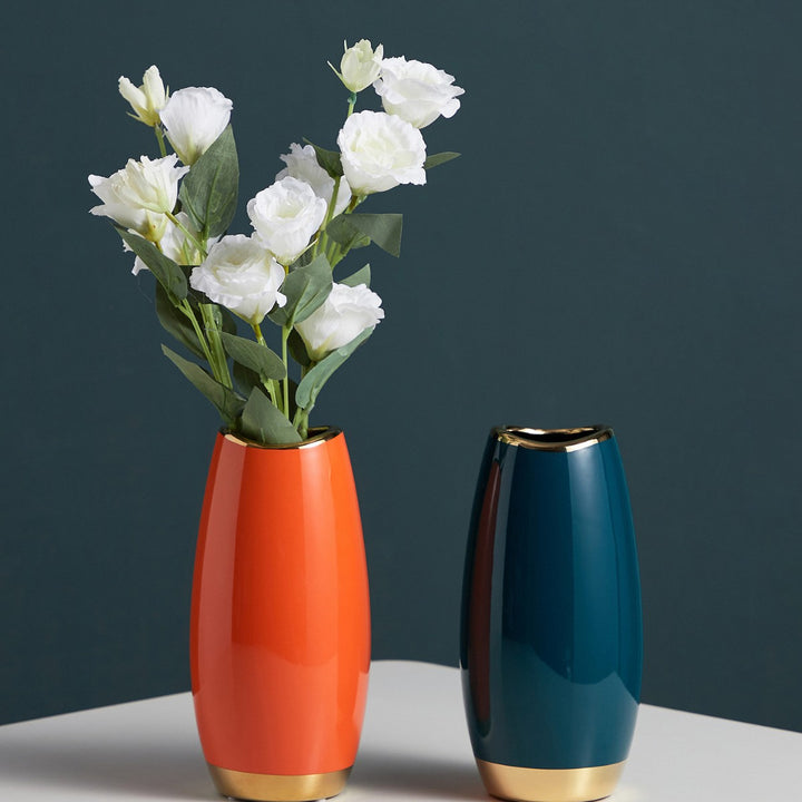 Elegant ceramic vase in modern design Bowlift