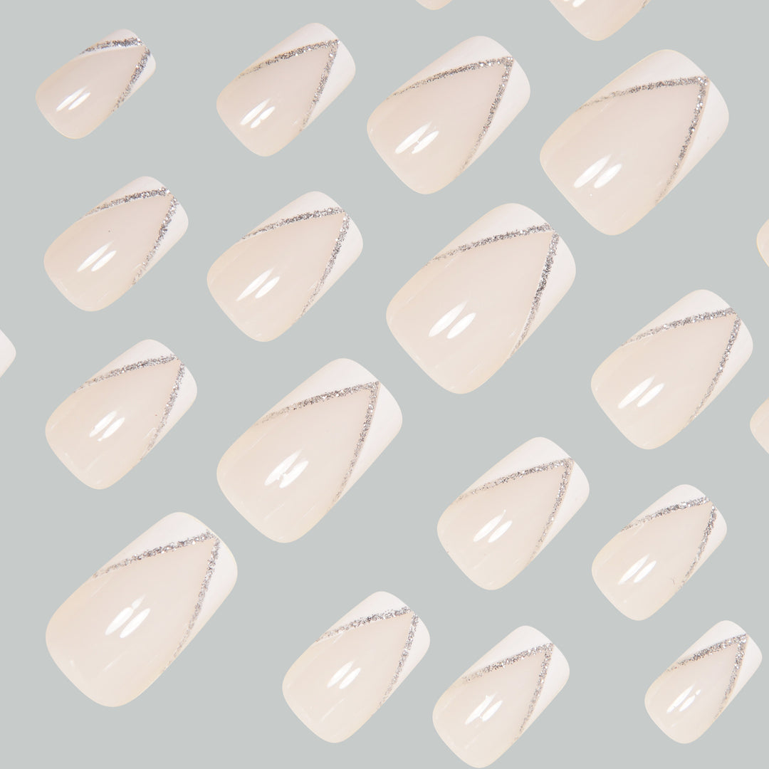 Elegant Press-On Nail Art Tips with Rhinestone Accents Bowlift