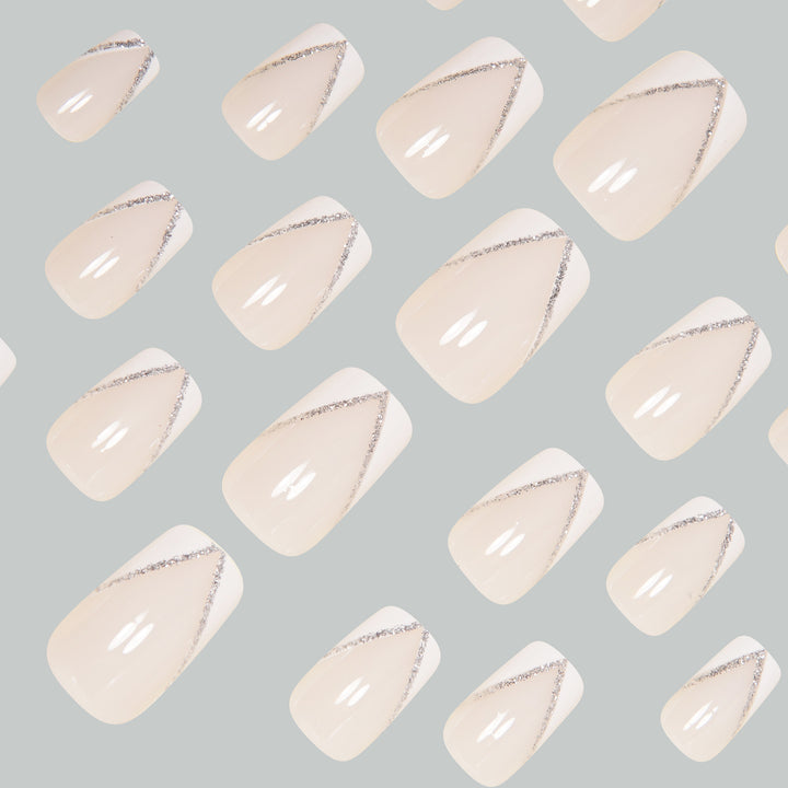 Elegant Press-On Nail Art Tips with Rhinestone Accents Bowlift