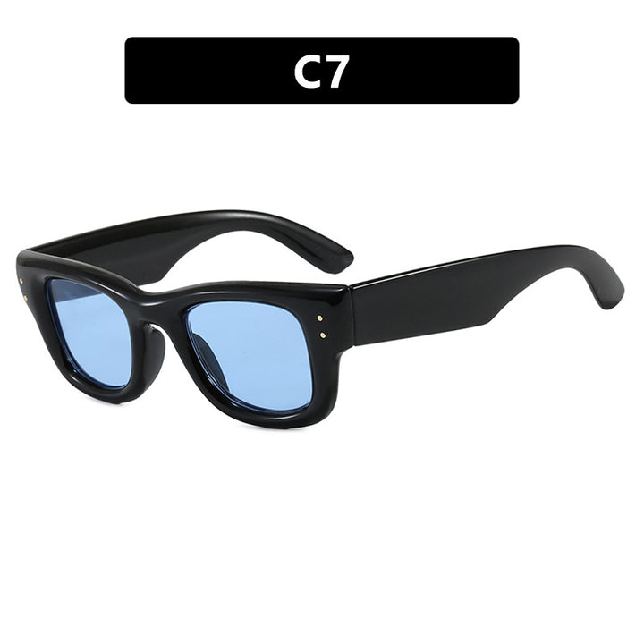 Women's fashionable sunglasses with wide, elegant frame and protective UV filter Bowlift