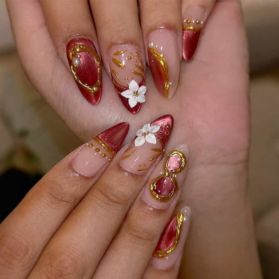 Artistic Press-On Nail Set with Floral and Metallic Accents Bowlift