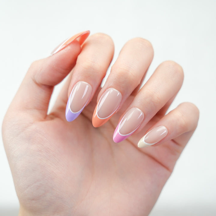 Artificial nails with modern gradient and graphic accents Bowlift