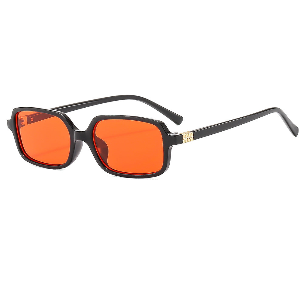 Ladies fashionable sunglasses with elegant plastic frame and elaborate design Bowlift
