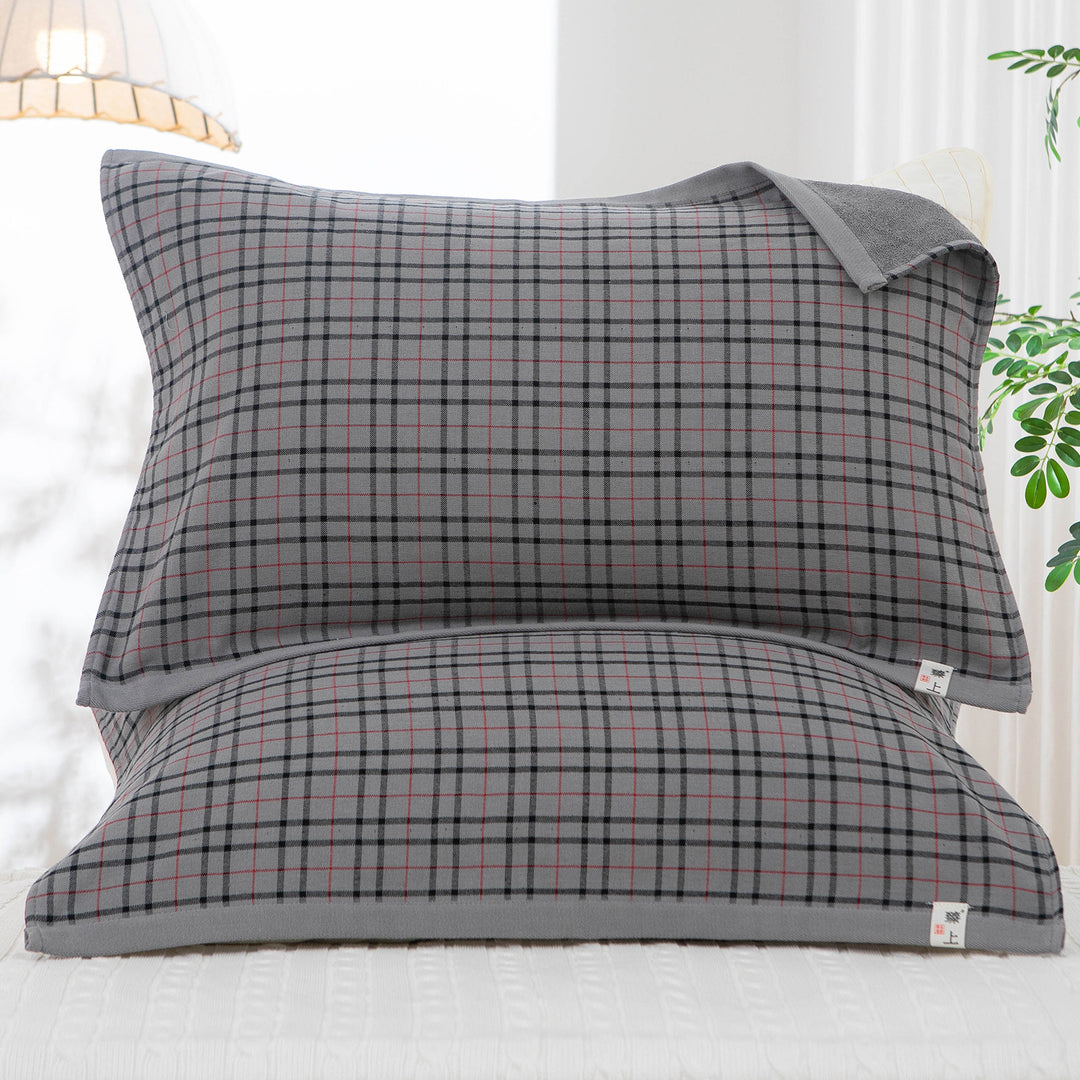 Women’s pillowcase in classic check design Bowlift