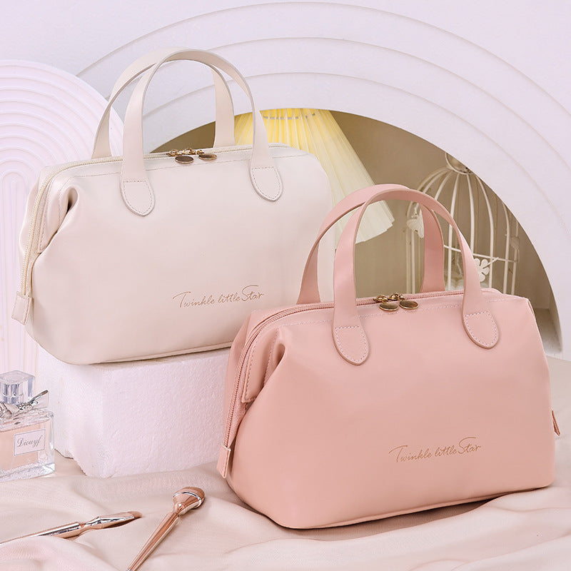 Cosmetic Transport Bag with Elegant Design and Practical Storage Bowlift