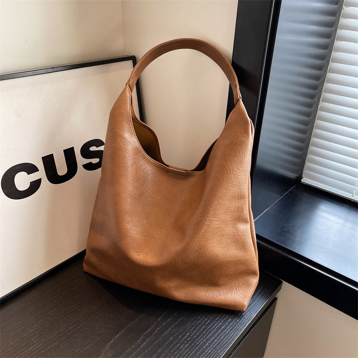 Minimalist Leather Tote Bowlift
