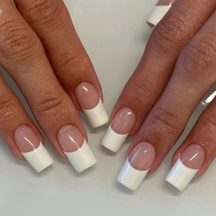 Artificial nails with unique 3D decorations Bowlift