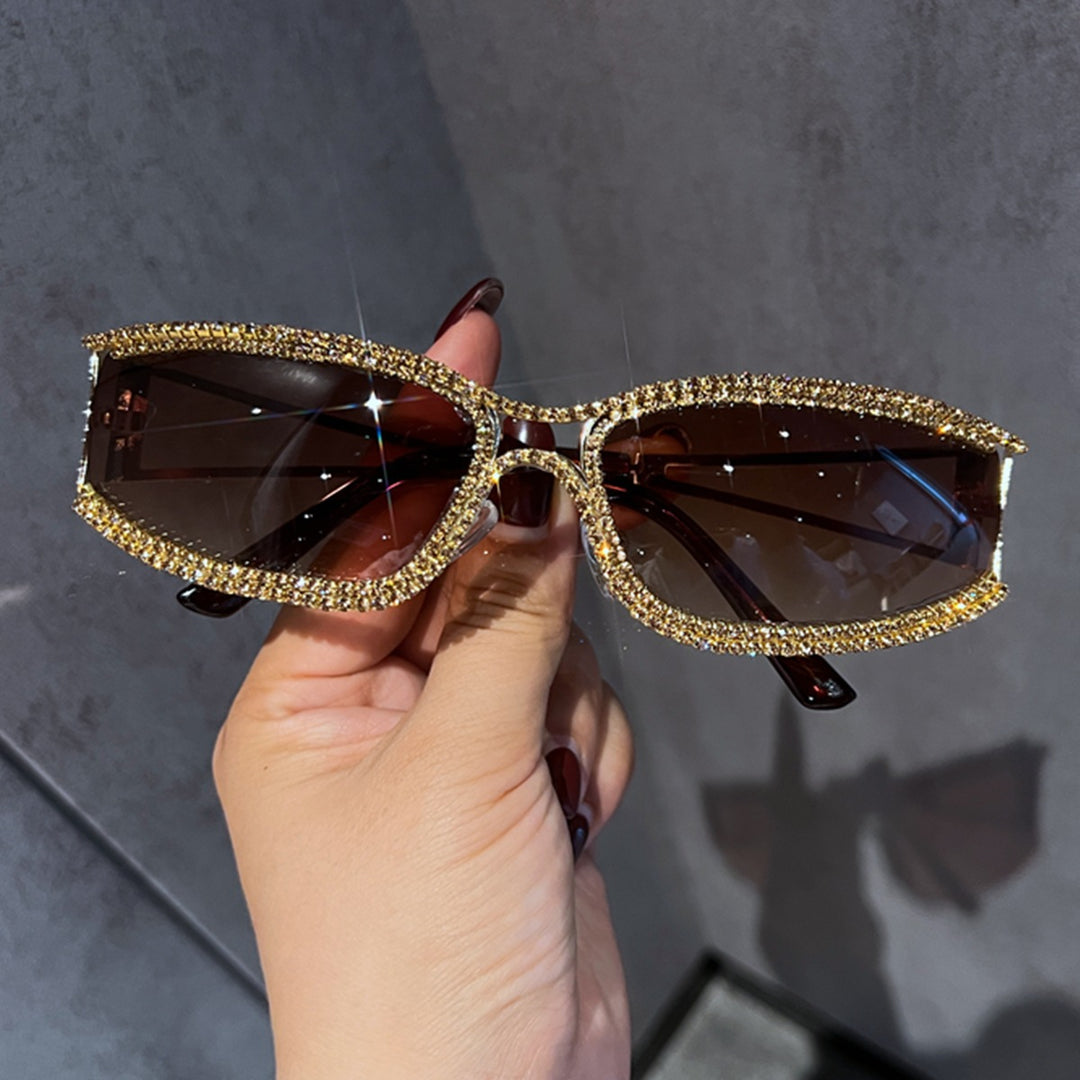 Ladies Glamorous Vintage Sunglasses with Rhinestone Trim Bowlift