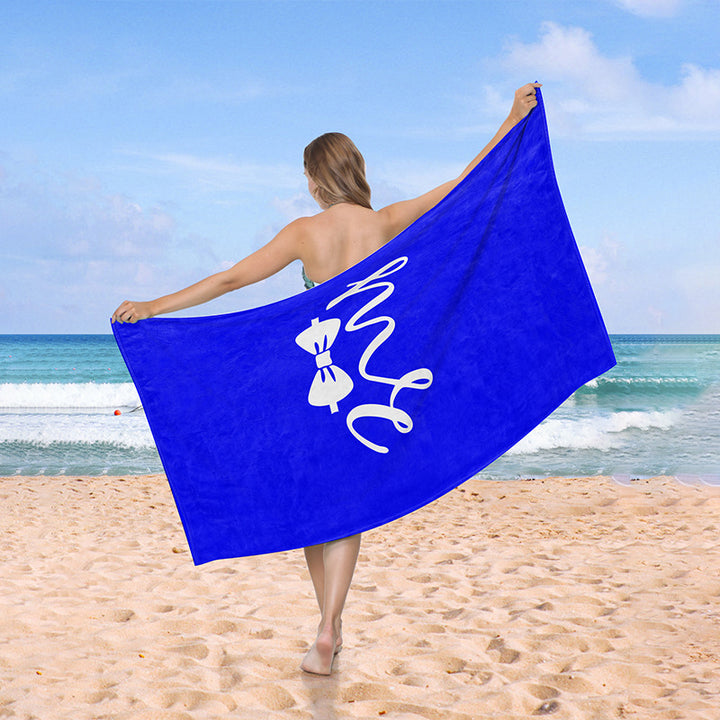 Beach towel with creative heart design Bowlift