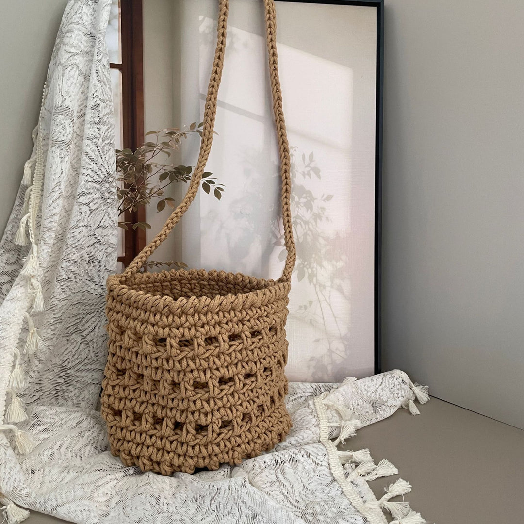 Hand-knotted tote bag Bowlift