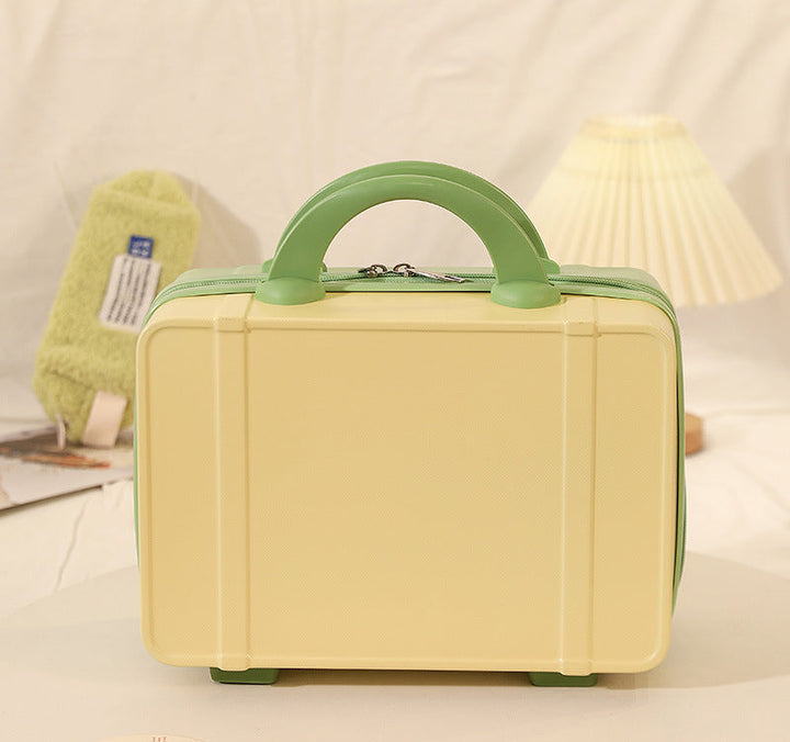hard-shell travel cosmetic case with double-zip closure top handle and protective feet Bowlift