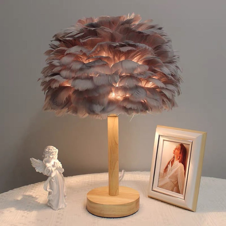 Feathered Accent Table Lamp