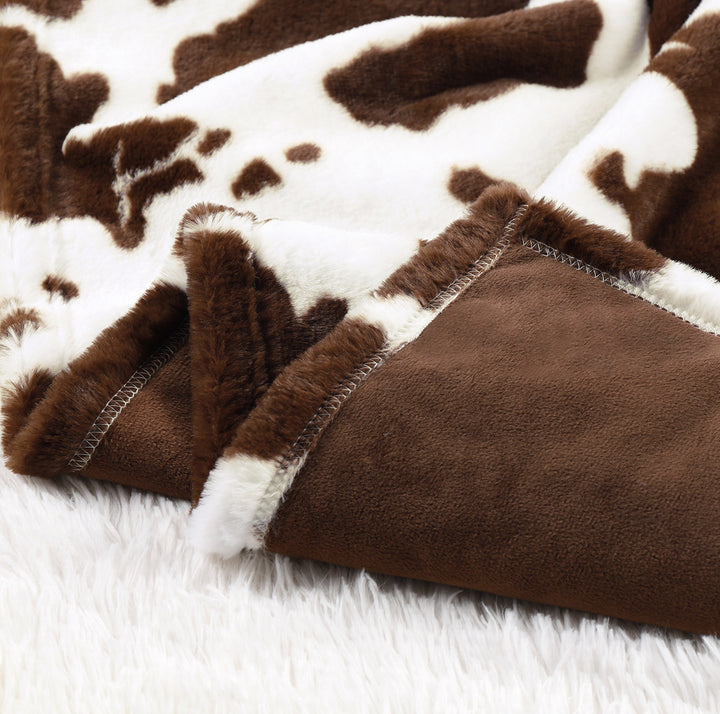Ladies Cozy and Stylish Bedspread Bowlift