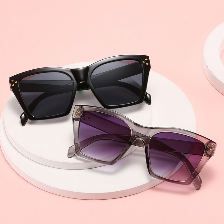 Ladies large fashionable sunglasses Bowlift
