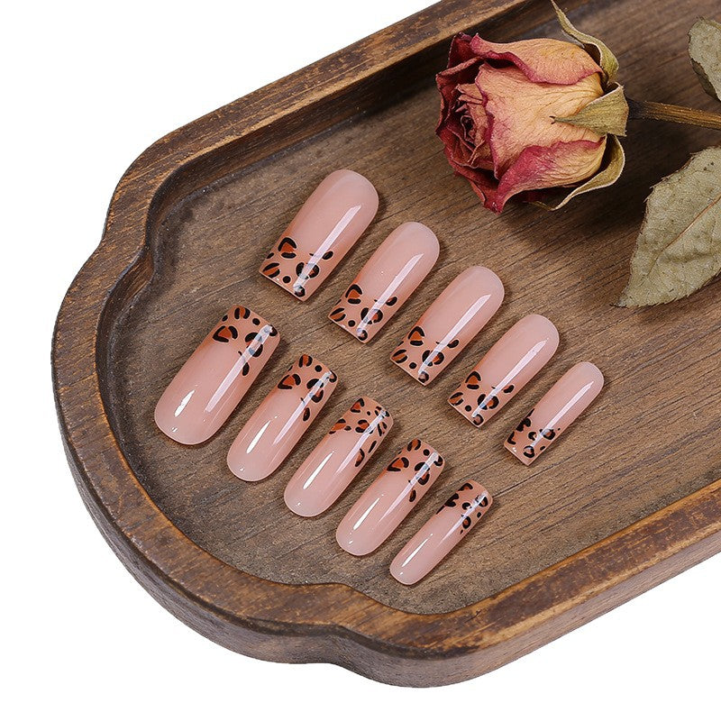 Artistic Nail Design Bowlift