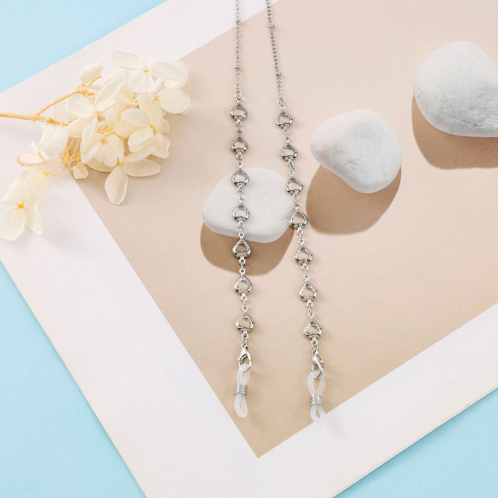 Heart-Shaped Eyewear Chain Bowlift