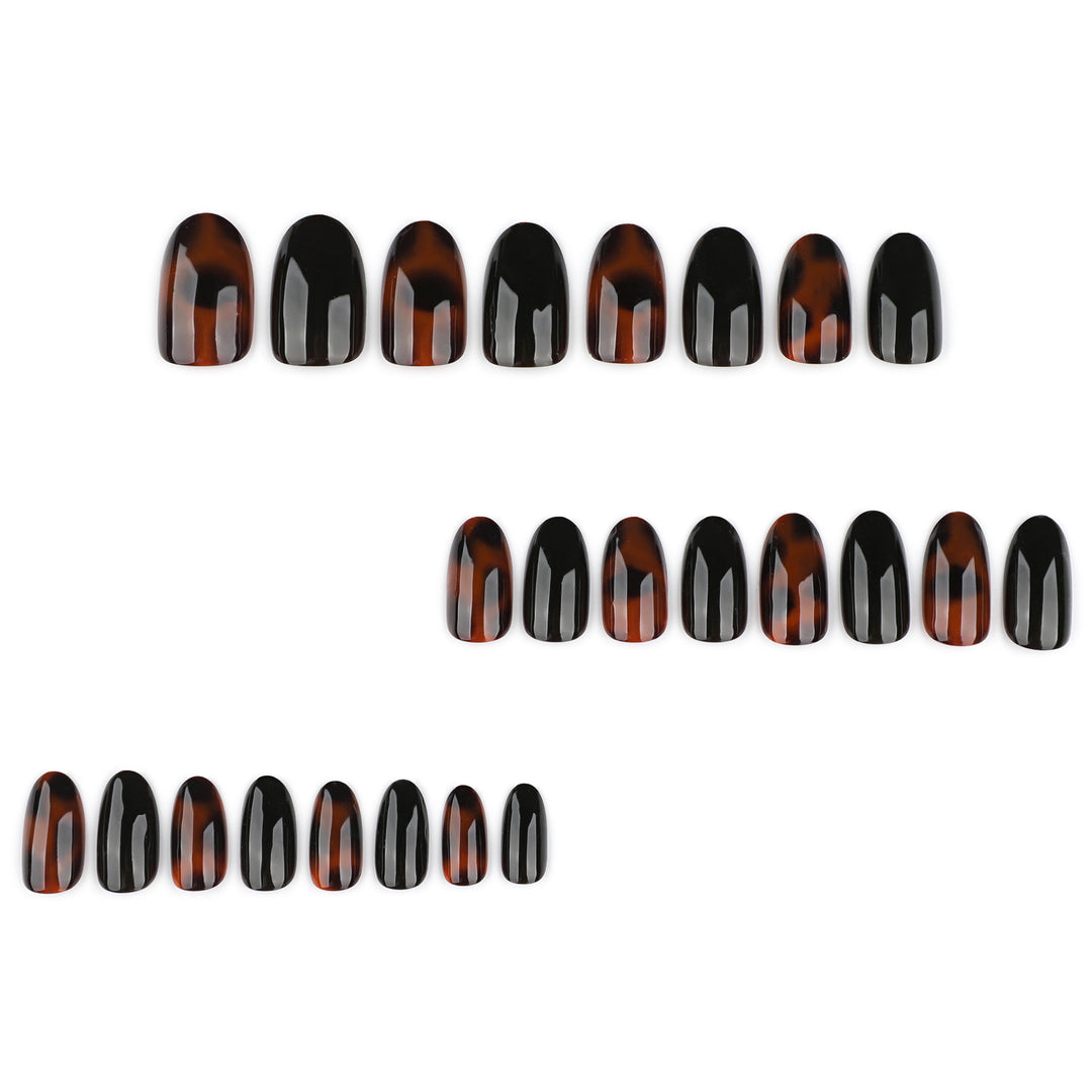 Elegant artificial nails in modern stiletto design Bowlift