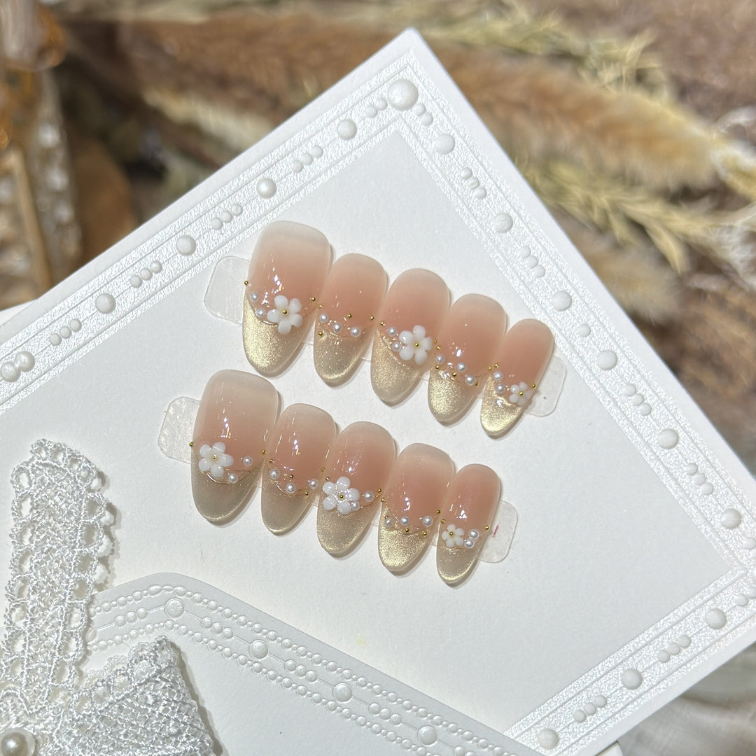 Decorative Press-On Nail Art Set with Floral Accents Bowlift
