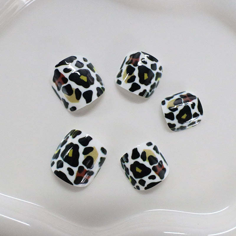 Animal Print Nail Art Bowlift